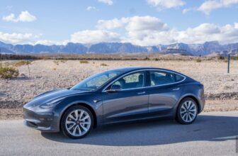 Tesla halves the price of its Full Self Driving (S...