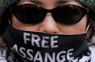 U.S. Pinky Swears Not to Kill Julian Assange If He...
